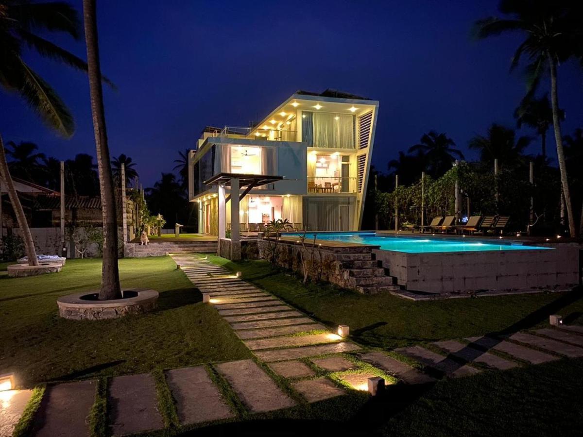 The Lighthouse Negombo Hotel Buitenkant foto