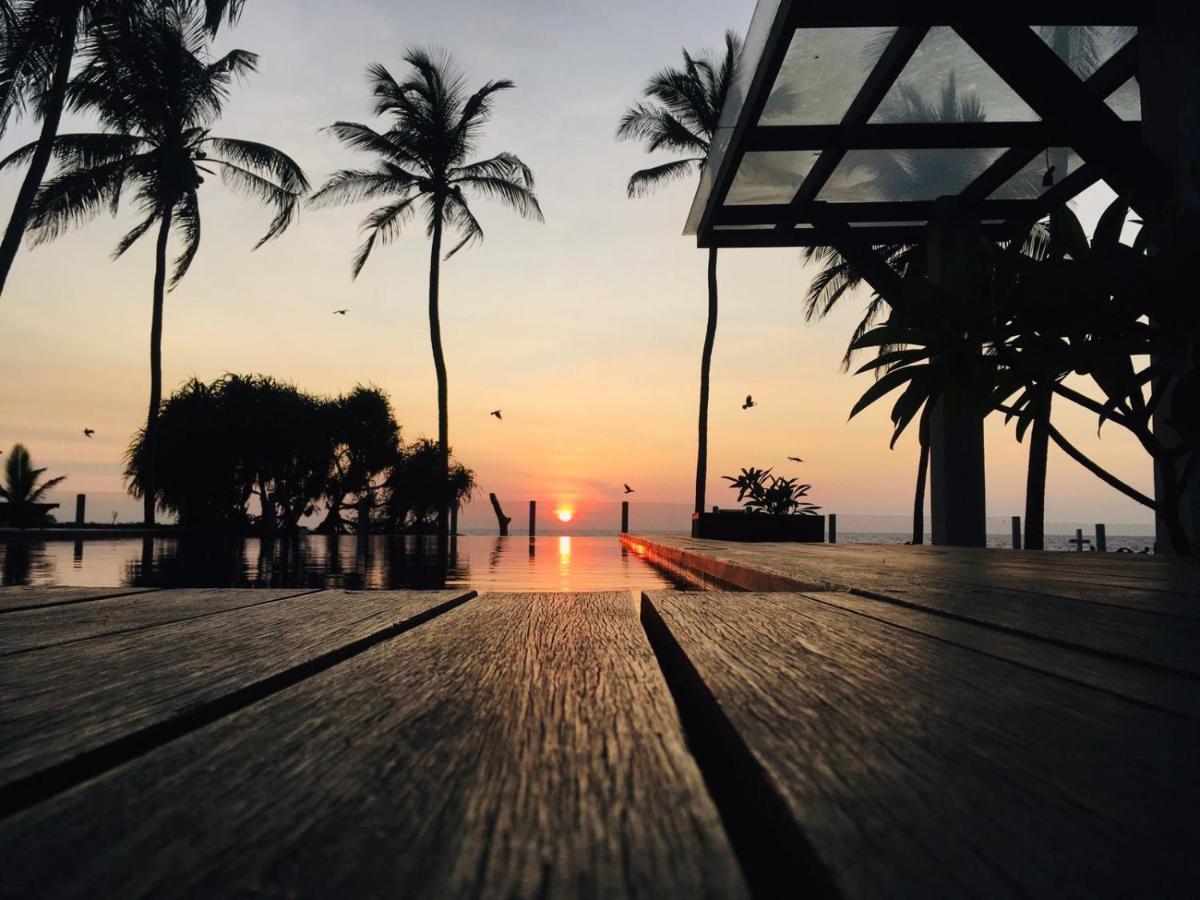 The Lighthouse Negombo Hotel Buitenkant foto