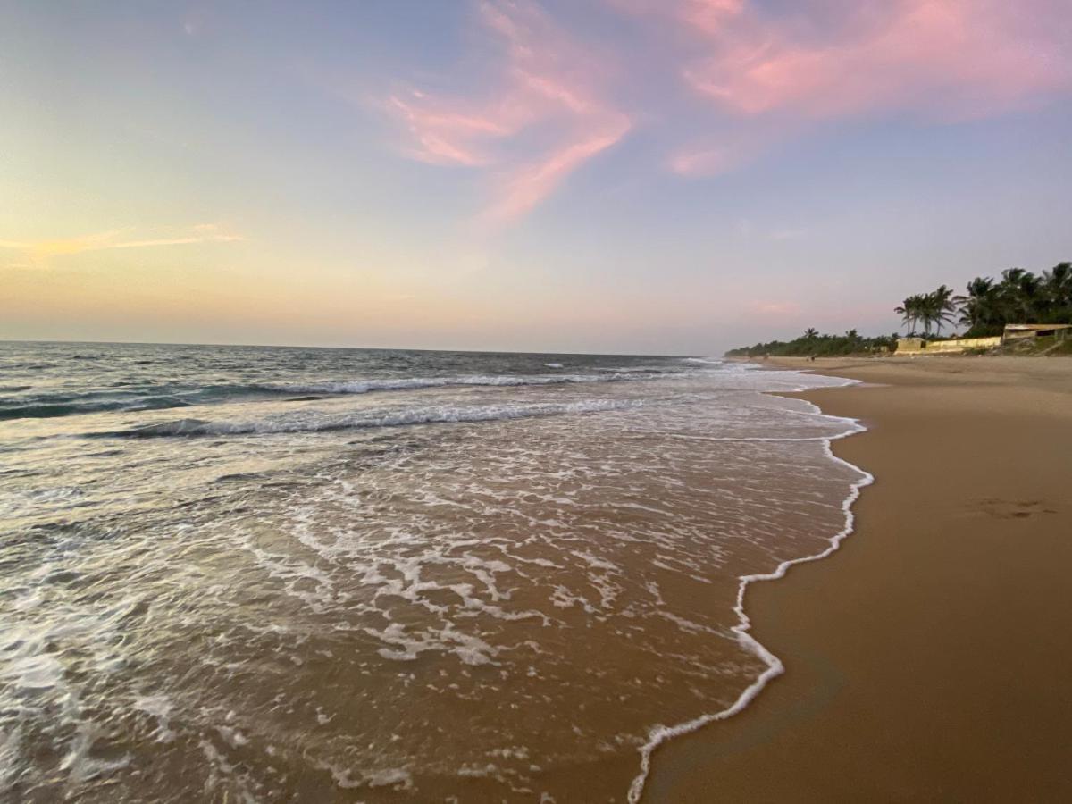 The Lighthouse Negombo Hotel Buitenkant foto